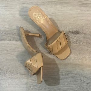 Vince Camino nude heels